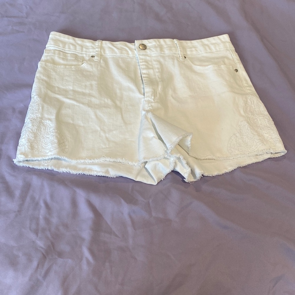 Jessica Simpson White Denim High Rise Shorts with Lace Detail